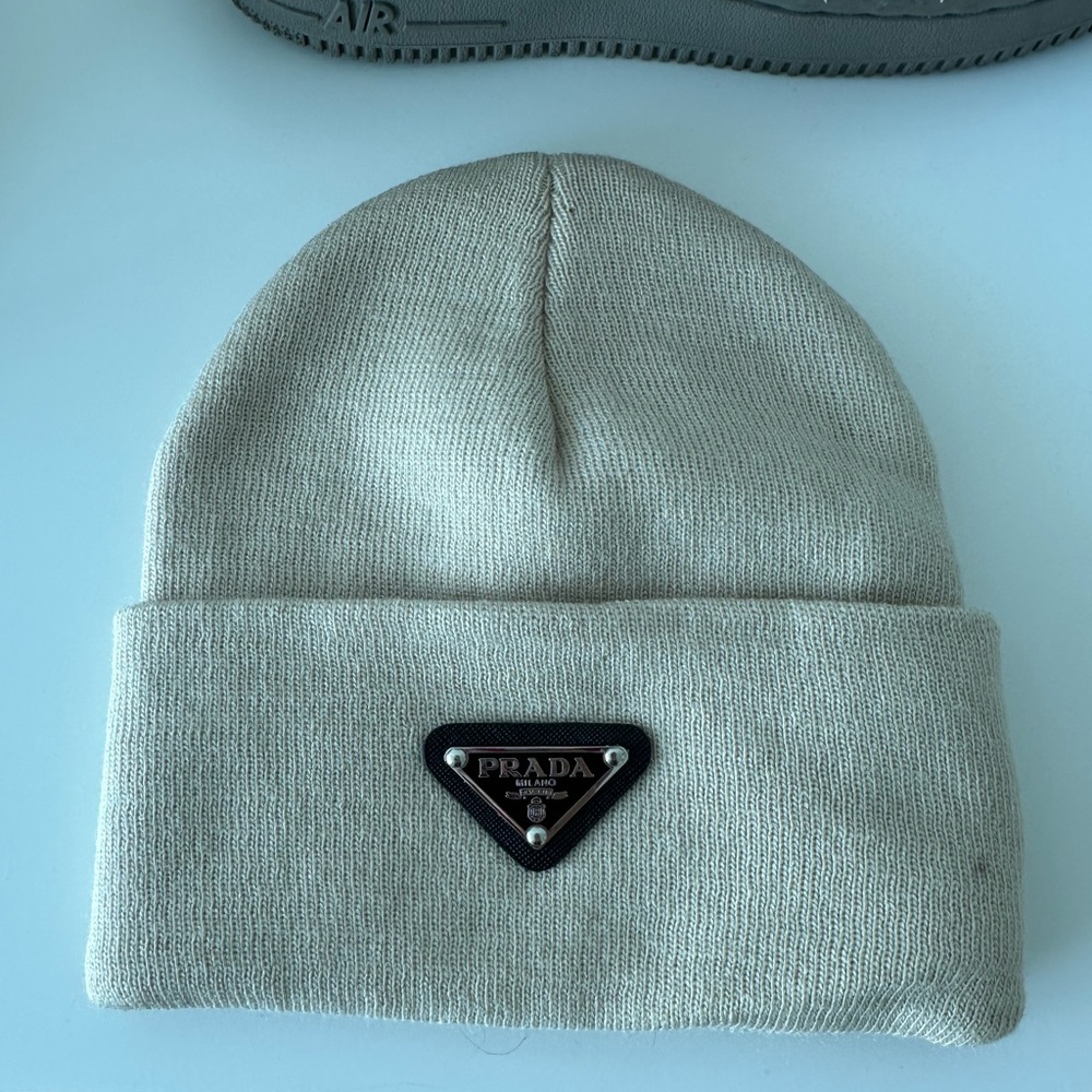 Prada hat